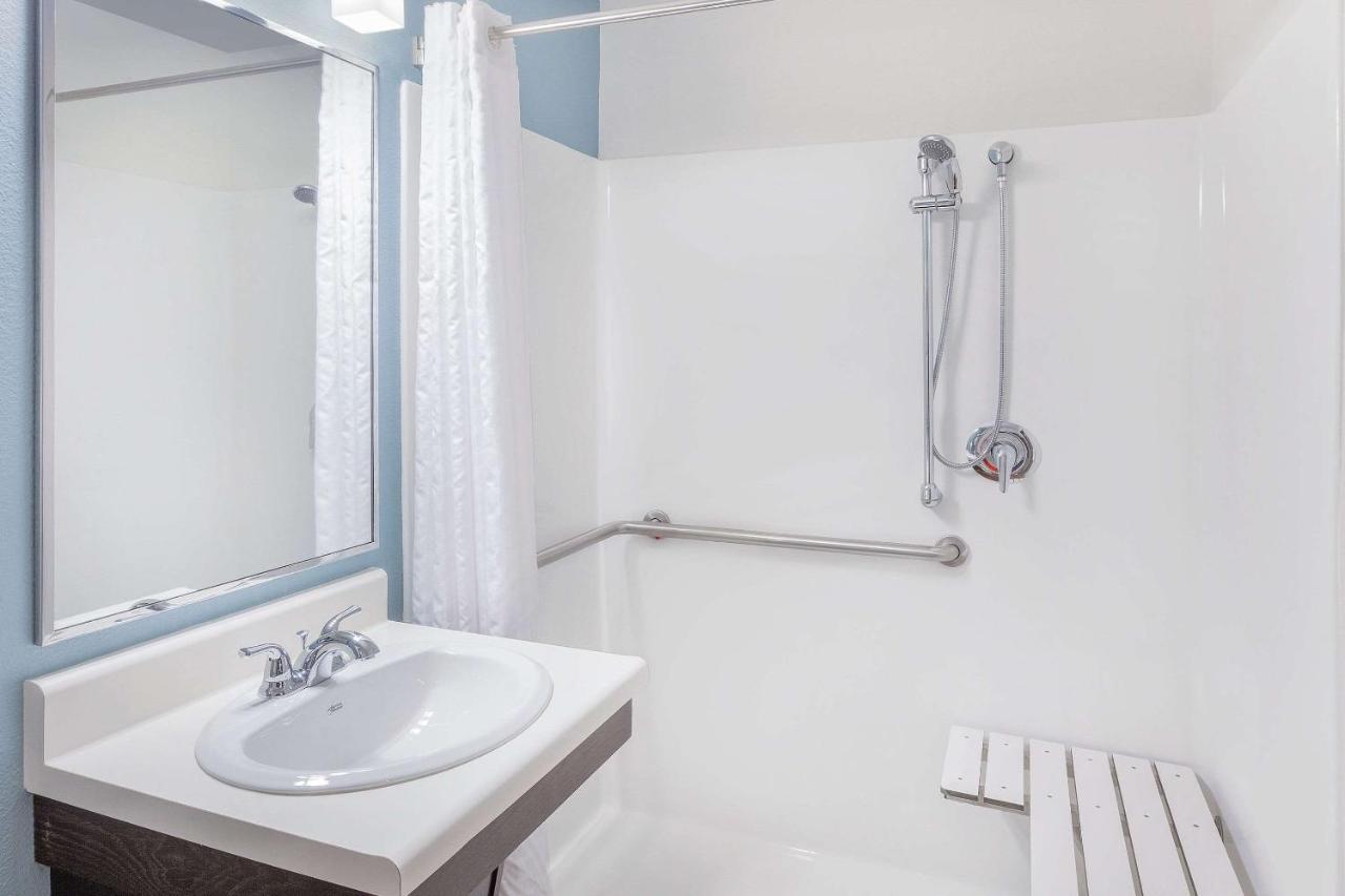 אירווינג Woodspring Suites Las Colinas - Northwest Dallas מראה חיצוני תמונה