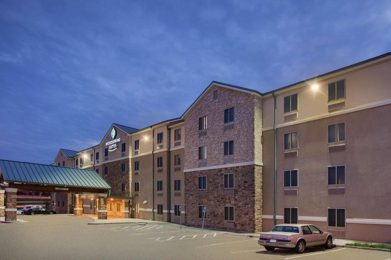 אירווינג Woodspring Suites Las Colinas - Northwest Dallas מראה חיצוני תמונה