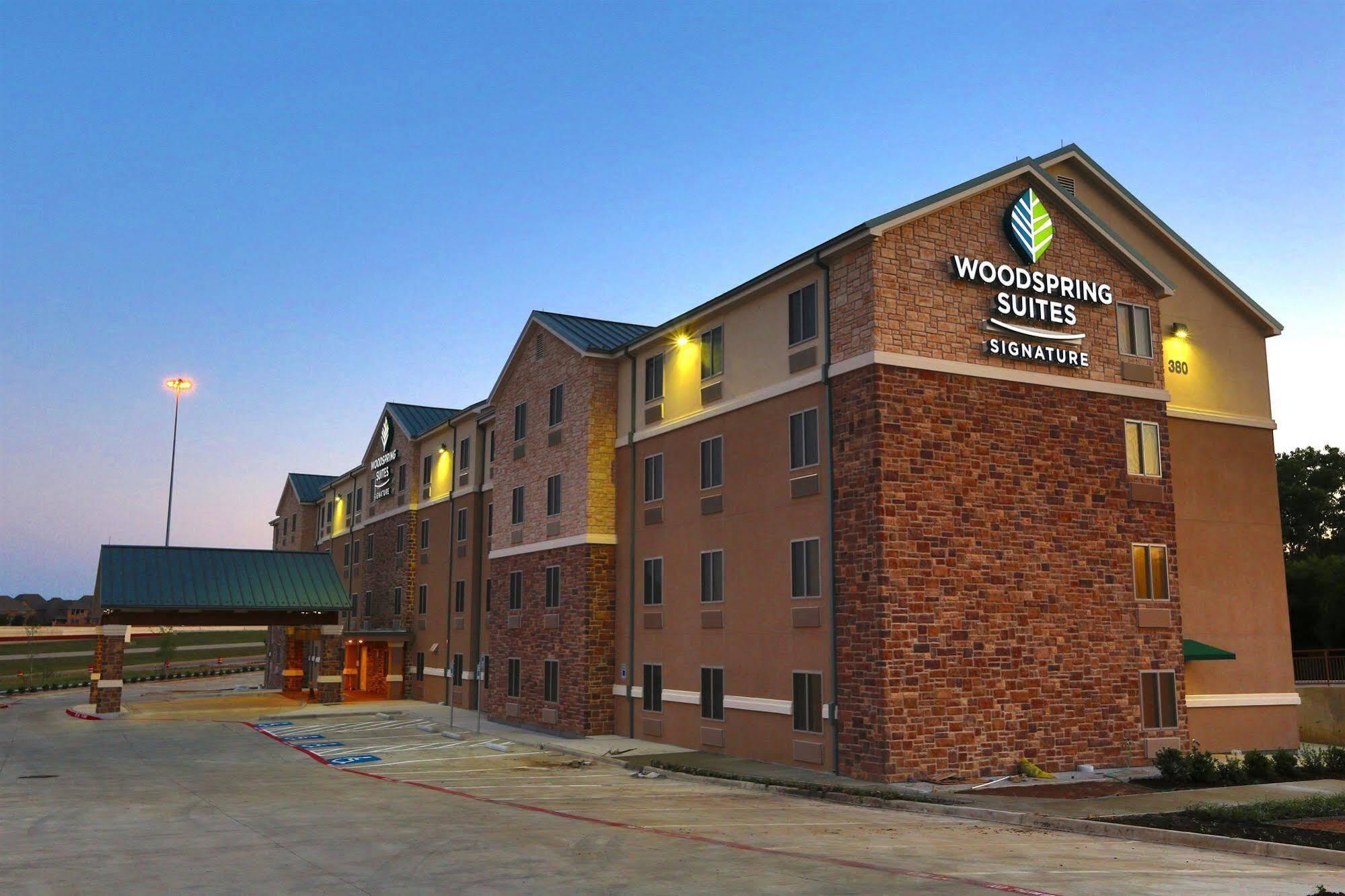 אירווינג Woodspring Suites Las Colinas - Northwest Dallas מראה חיצוני תמונה