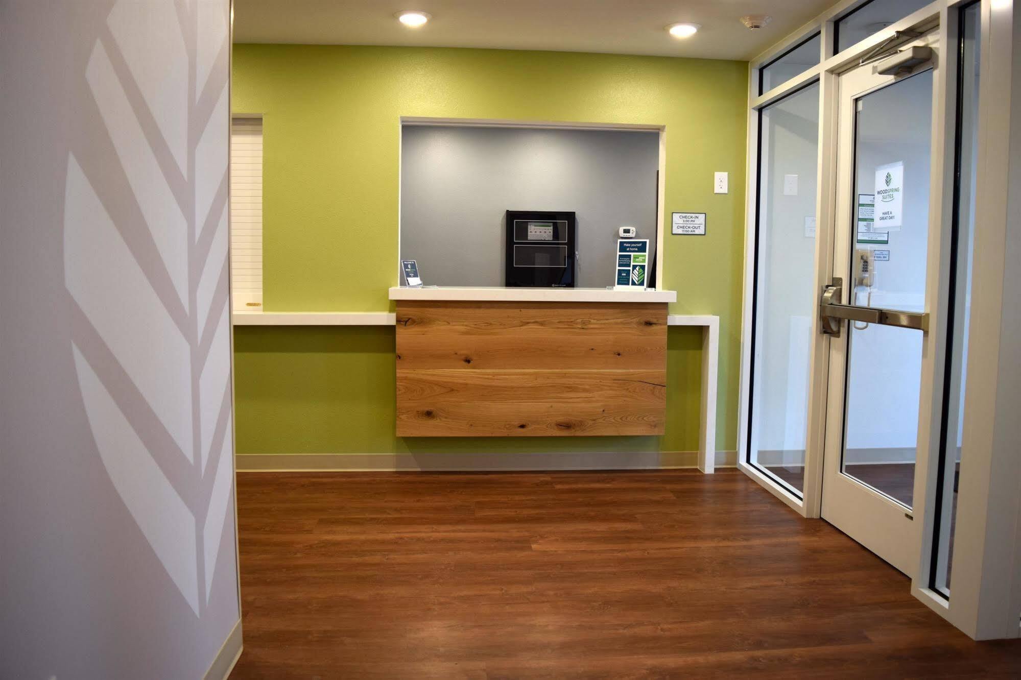 אירווינג Woodspring Suites Las Colinas - Northwest Dallas מראה חיצוני תמונה